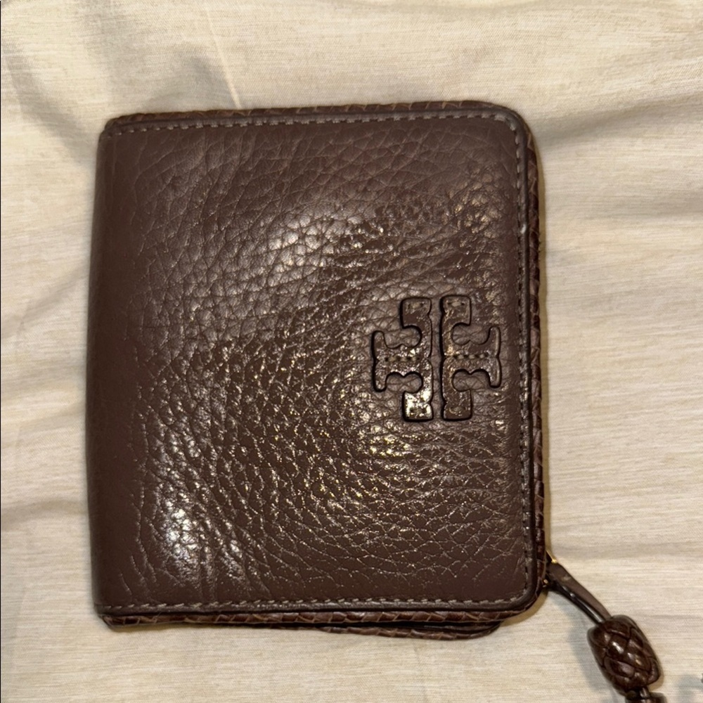 Tory Burch Brown Leather Wallet